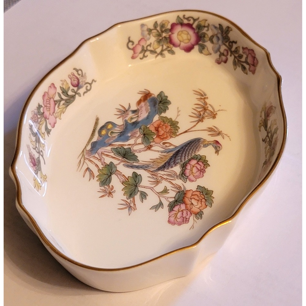 Wedgwood Kutani Crane Bone China Oval Trinket Dish Scalloped Gold Rim England - Picture 3 of 3